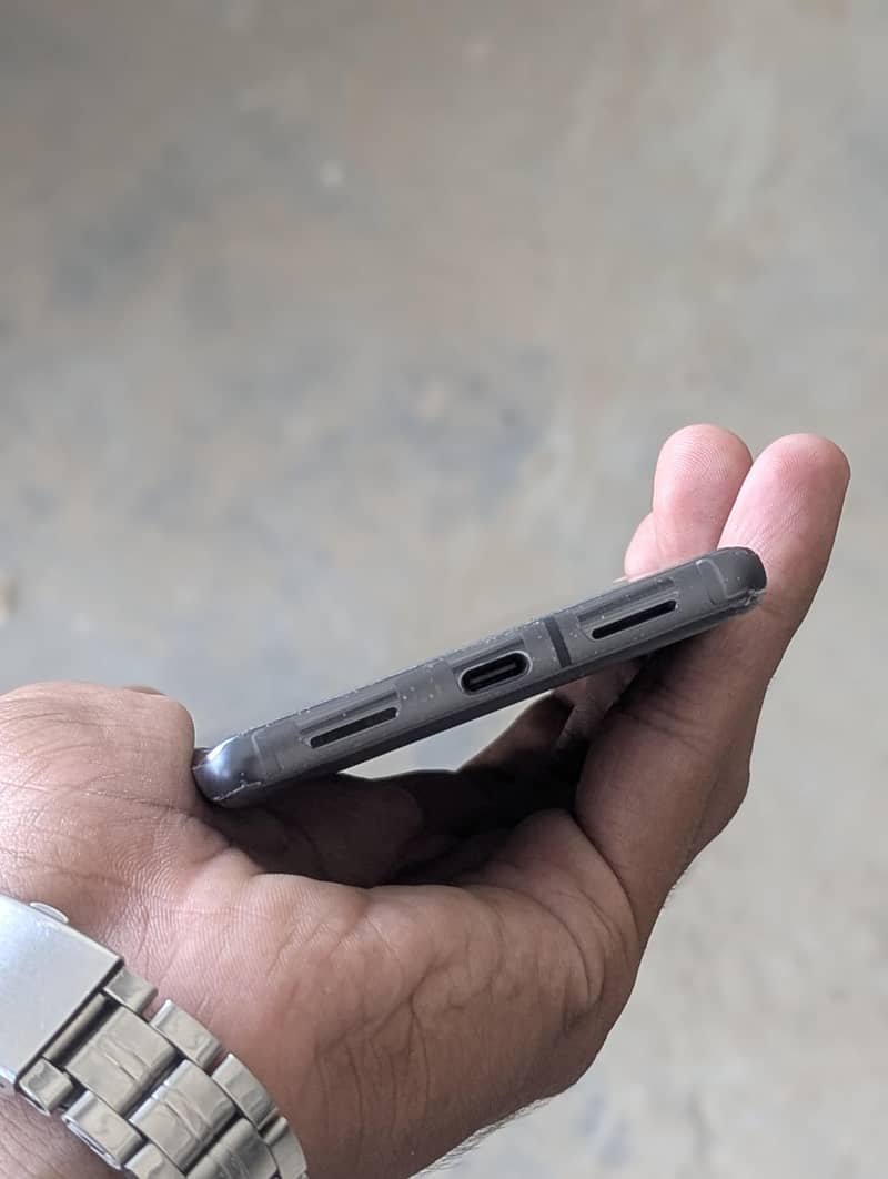 Google Pixel 7 Pro 9