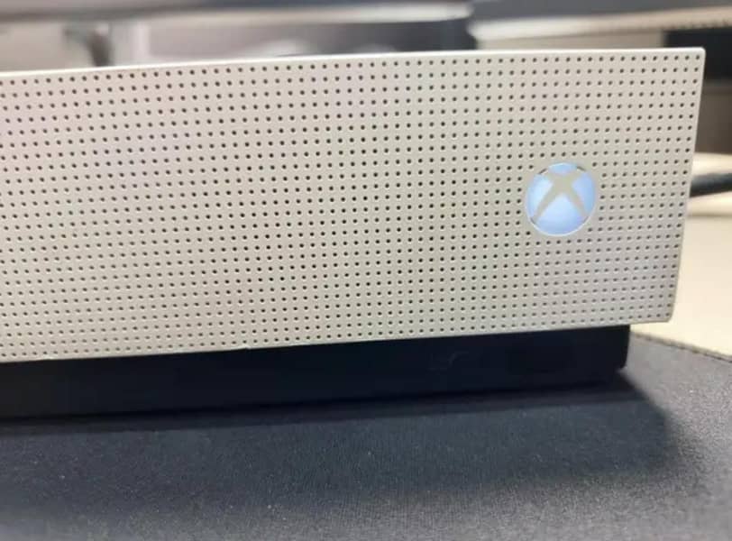 XBOX ONE S 1