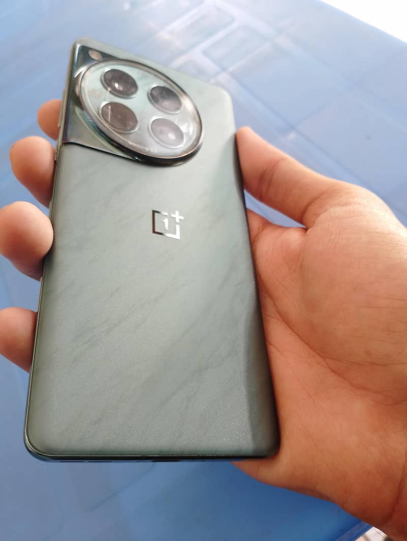 One Plus 12 0