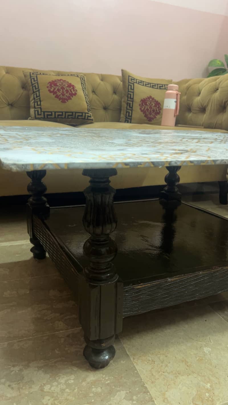Good Condition Table set 6