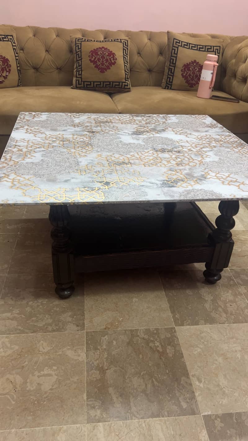 Good Condition Table set 7
