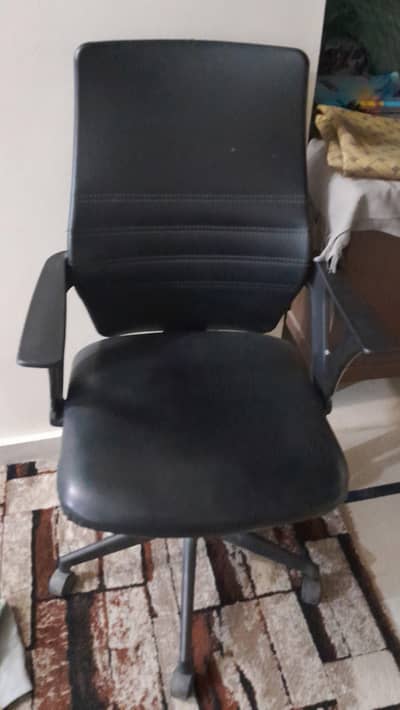 ak computer chairs ha office chairs hain