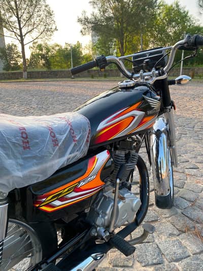 Honda bike 125cc//0325/98/75/066/ urgent for sale model 2022