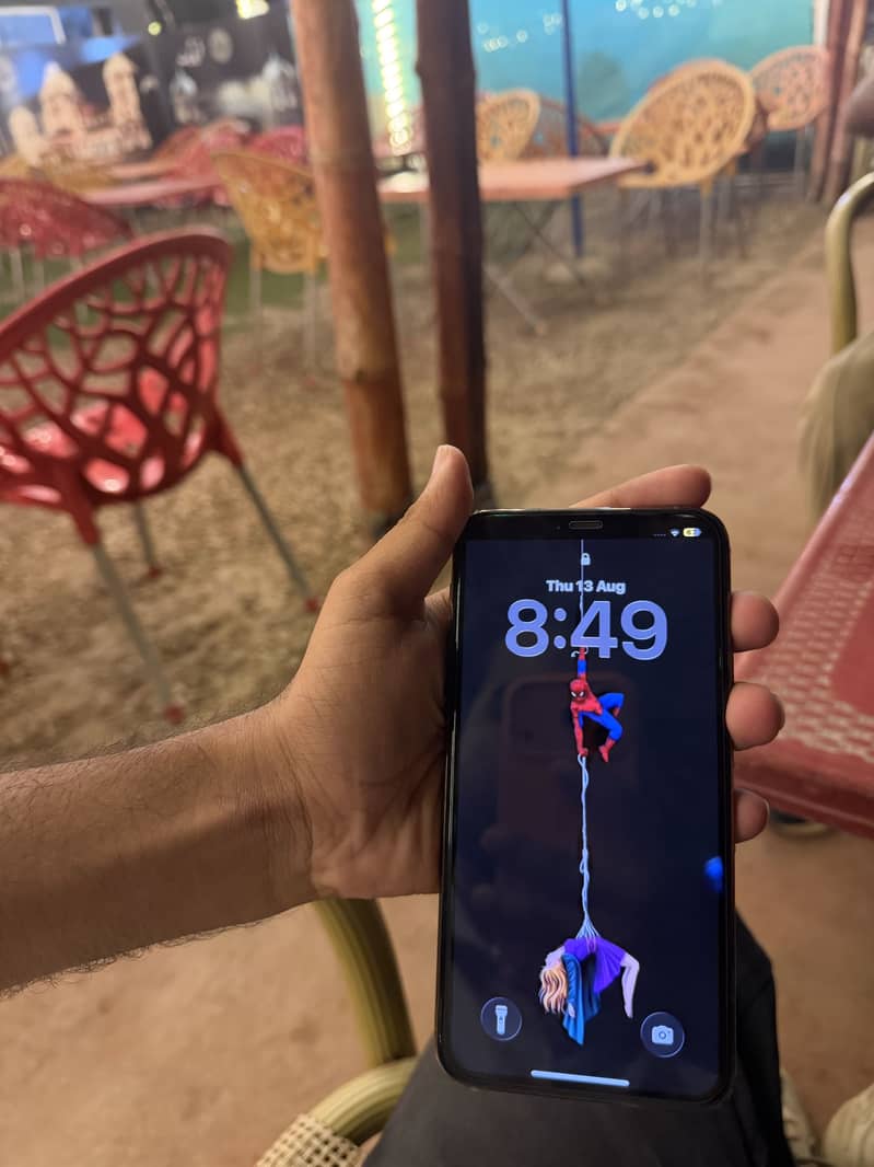 iPhone 11 Pro Max 3