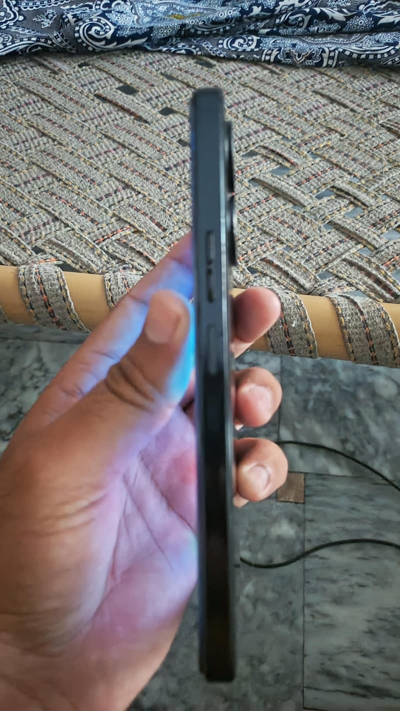 Tecno Camon 19 Pro 4