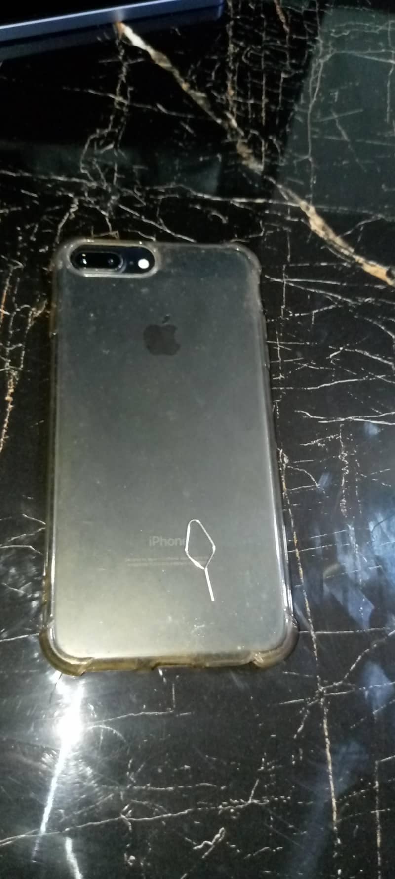 Apple iPhone 7 Plus 2
