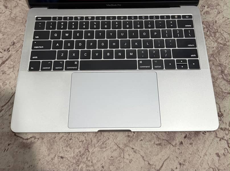 Apple macbook pro 2