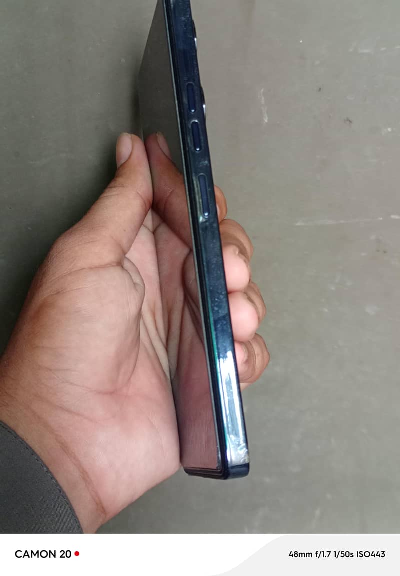 Tecno CAMON 20 Pro 4