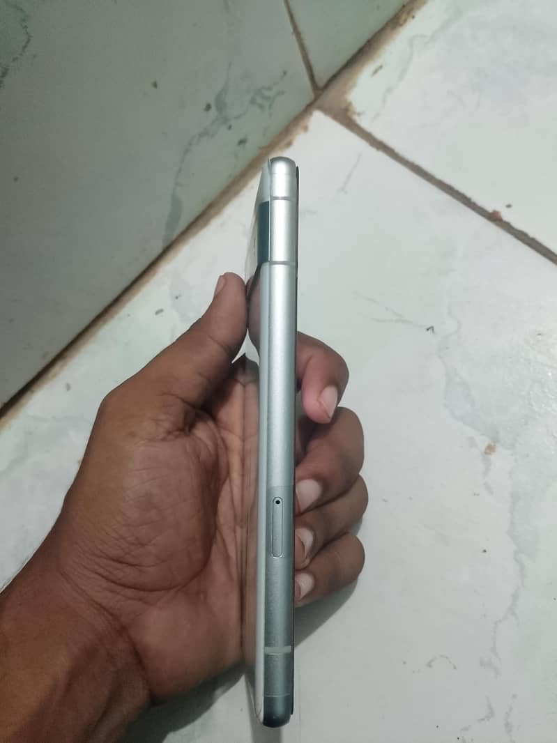 Google Pixel 7a 2