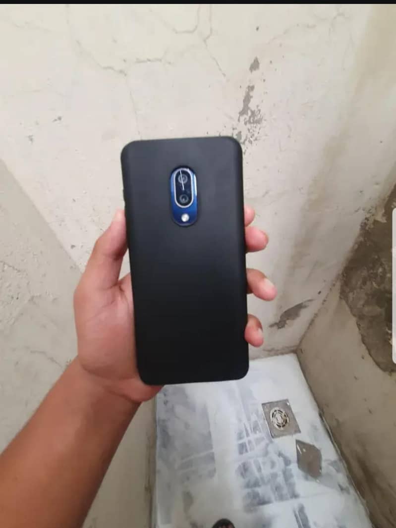 Sharp Aquos Zero 2 3