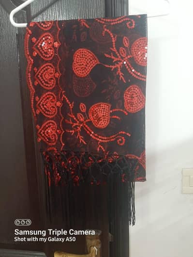 Brand new stroller/scarf,condition 10/10