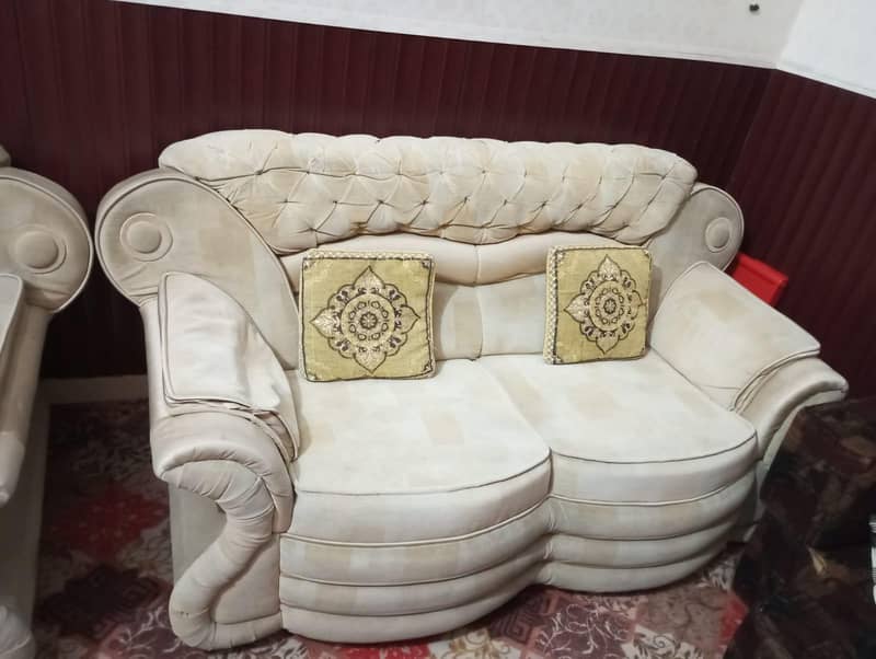 10/10 Sofa set 1