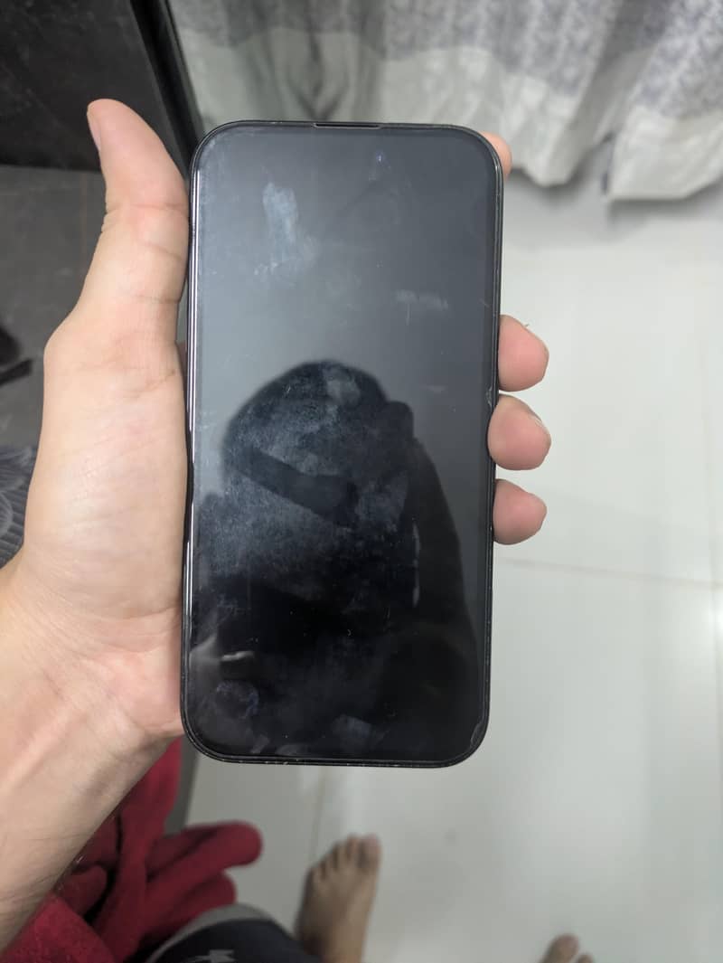 Apple iPhone 16 2