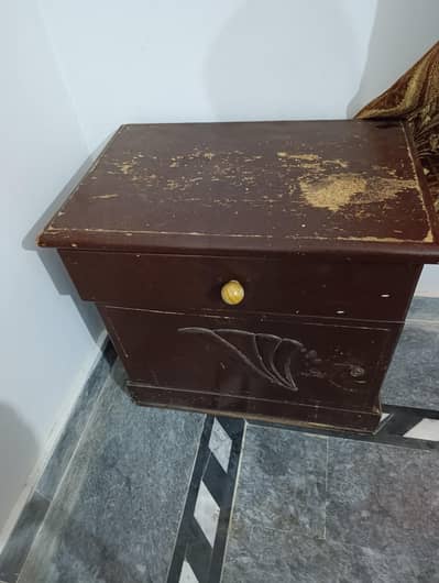 Double bed wooden with mattress