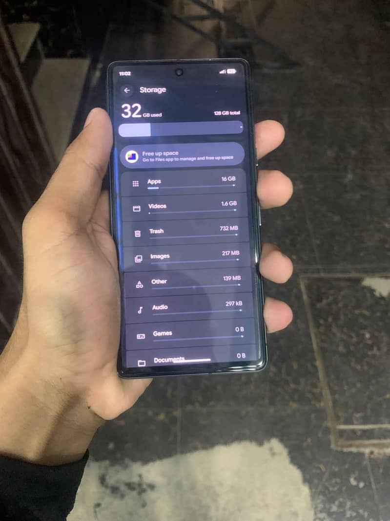 Google Pixel 7 4