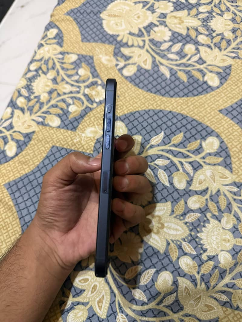 Iphone 15 Pro Max 2
