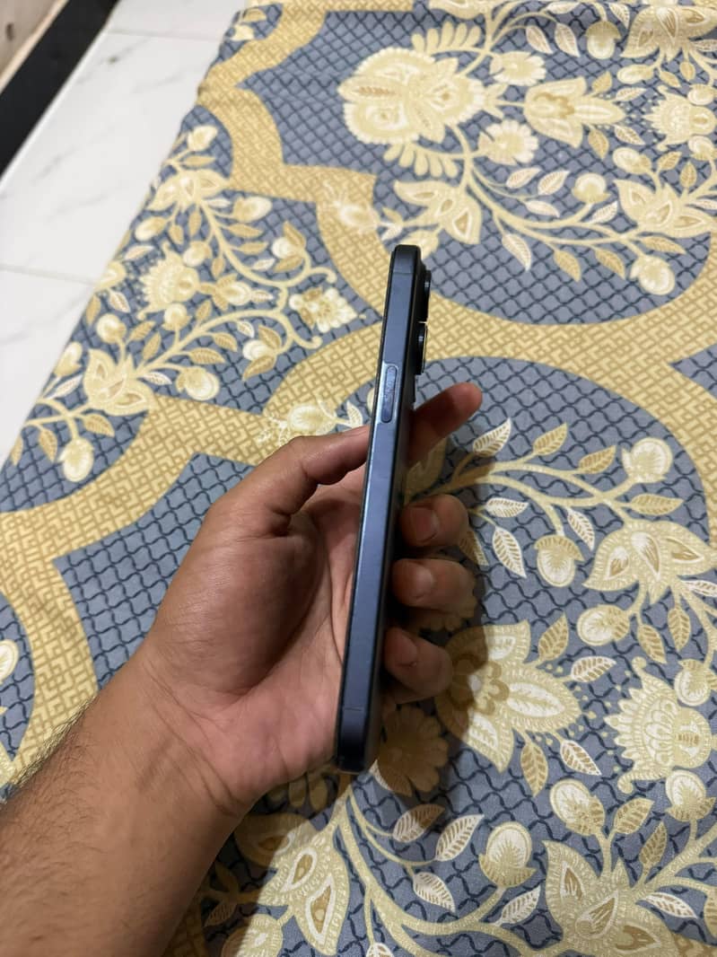 Iphone 15 Pro Max 4