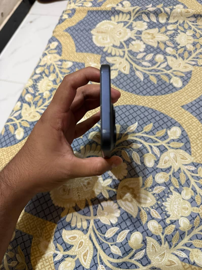 Iphone 15 Pro Max 5