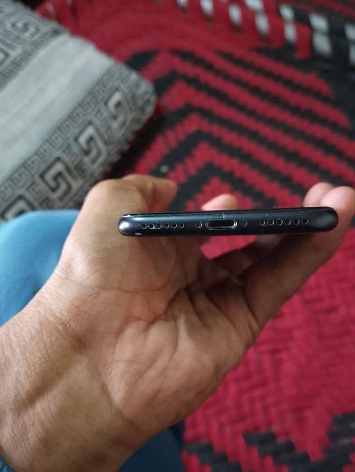 Apple iPhone SE 4