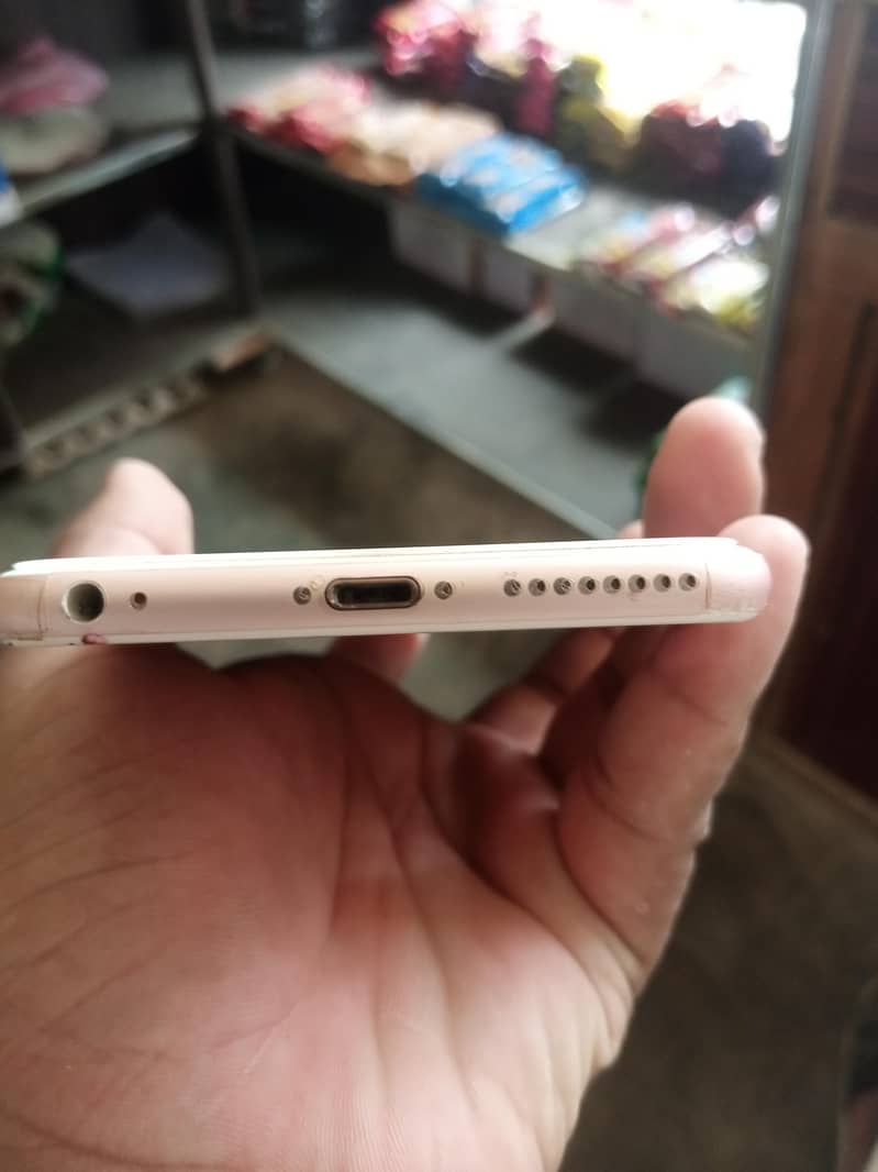Apple iPhone 6S Plus 3