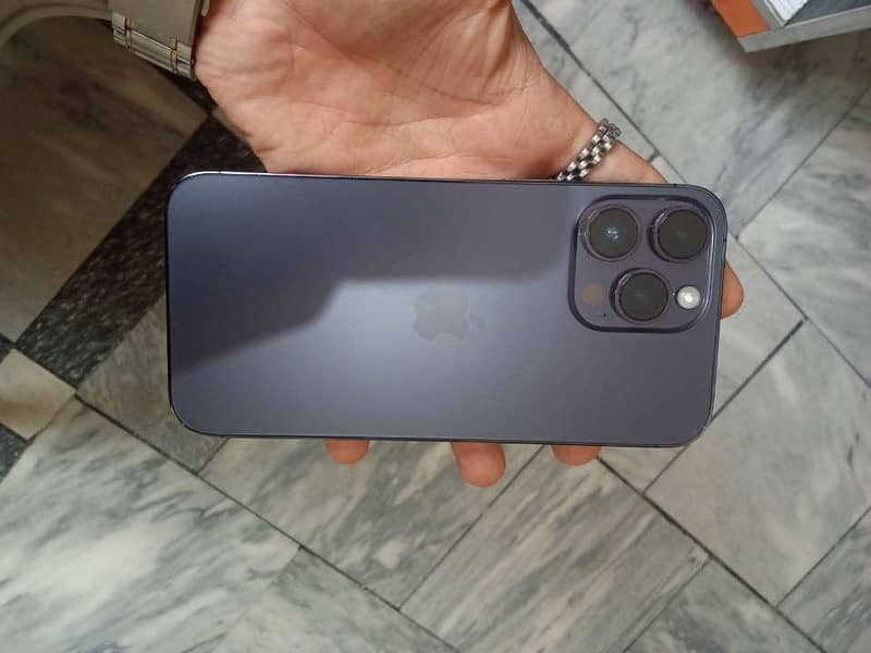 Apple iPhone 14 Pro Max 0