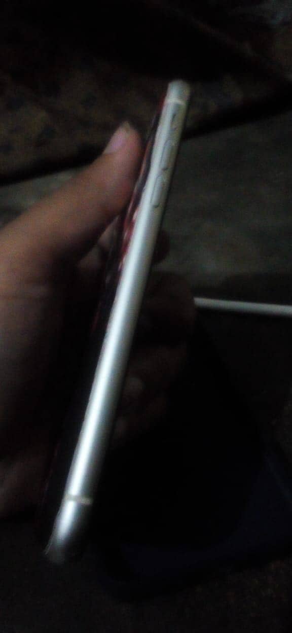 Apple iPhone 11 5