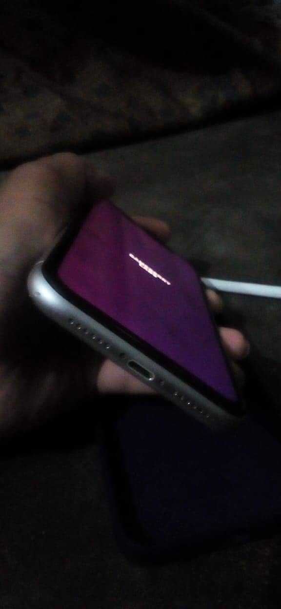 Apple iPhone 11 6