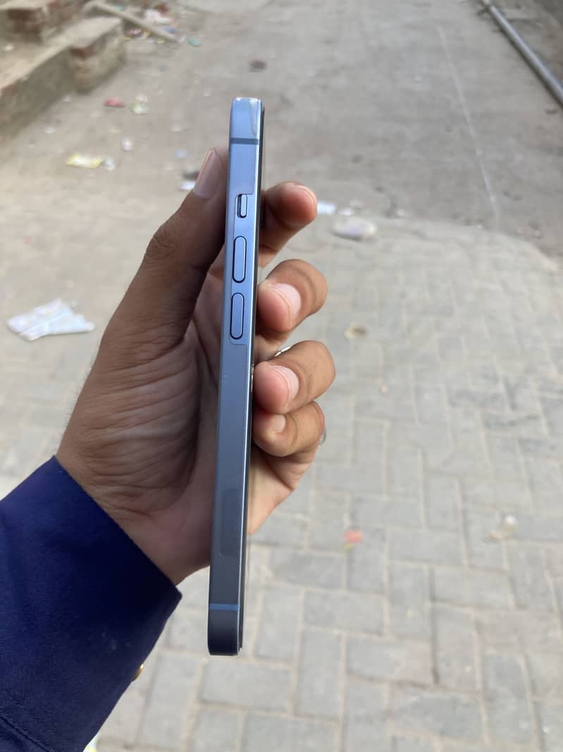 Apple iPhone 14 0