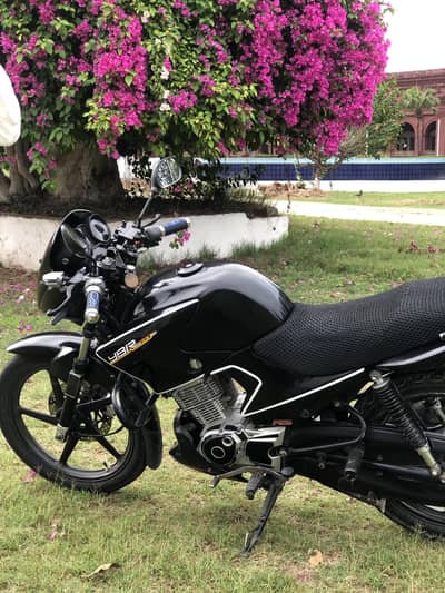 YAMAHA YBR125