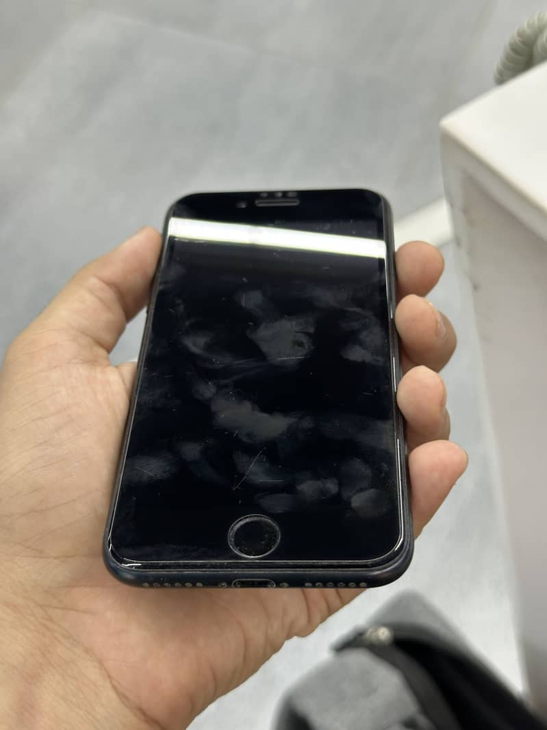 Apple iPhone SE 2