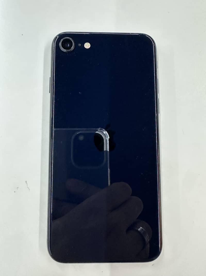 Apple iPhone SE 7