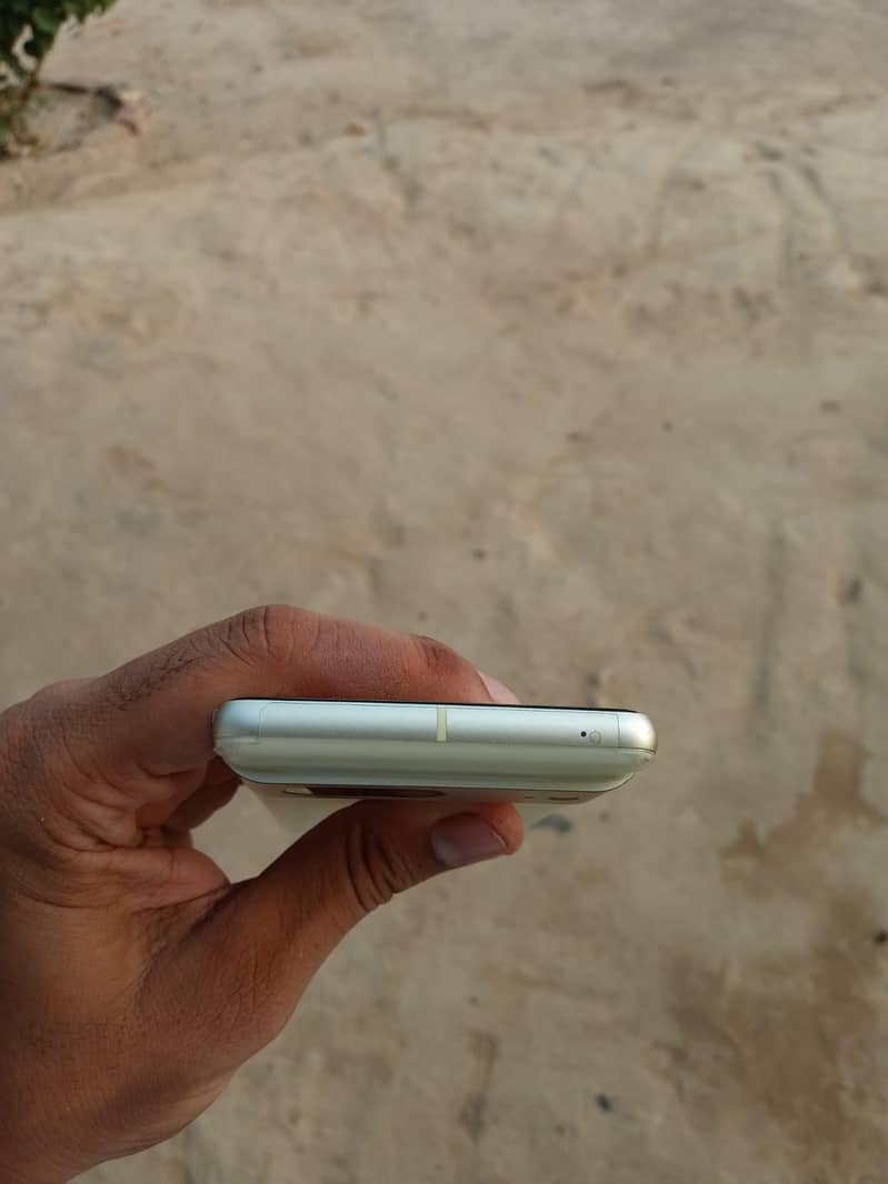 Google Pixel 7 3
