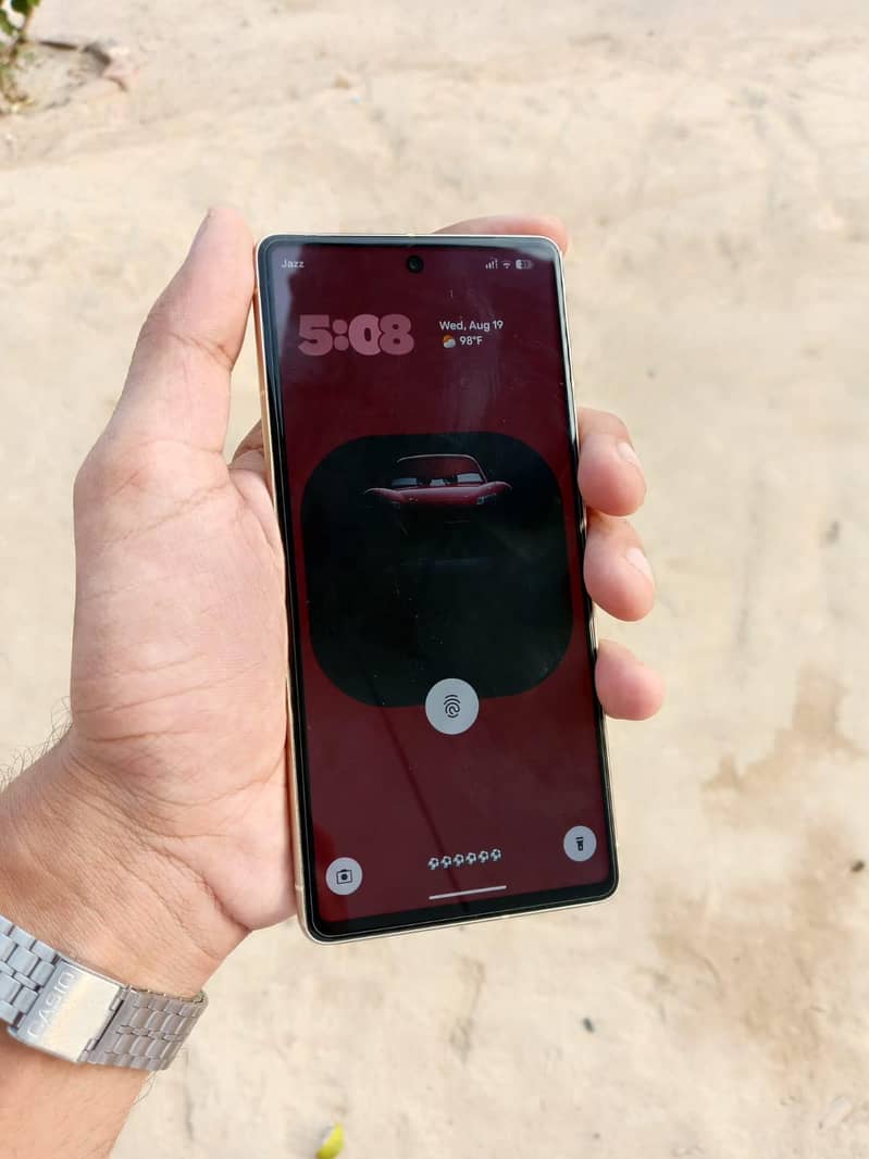 Google Pixel 7 4