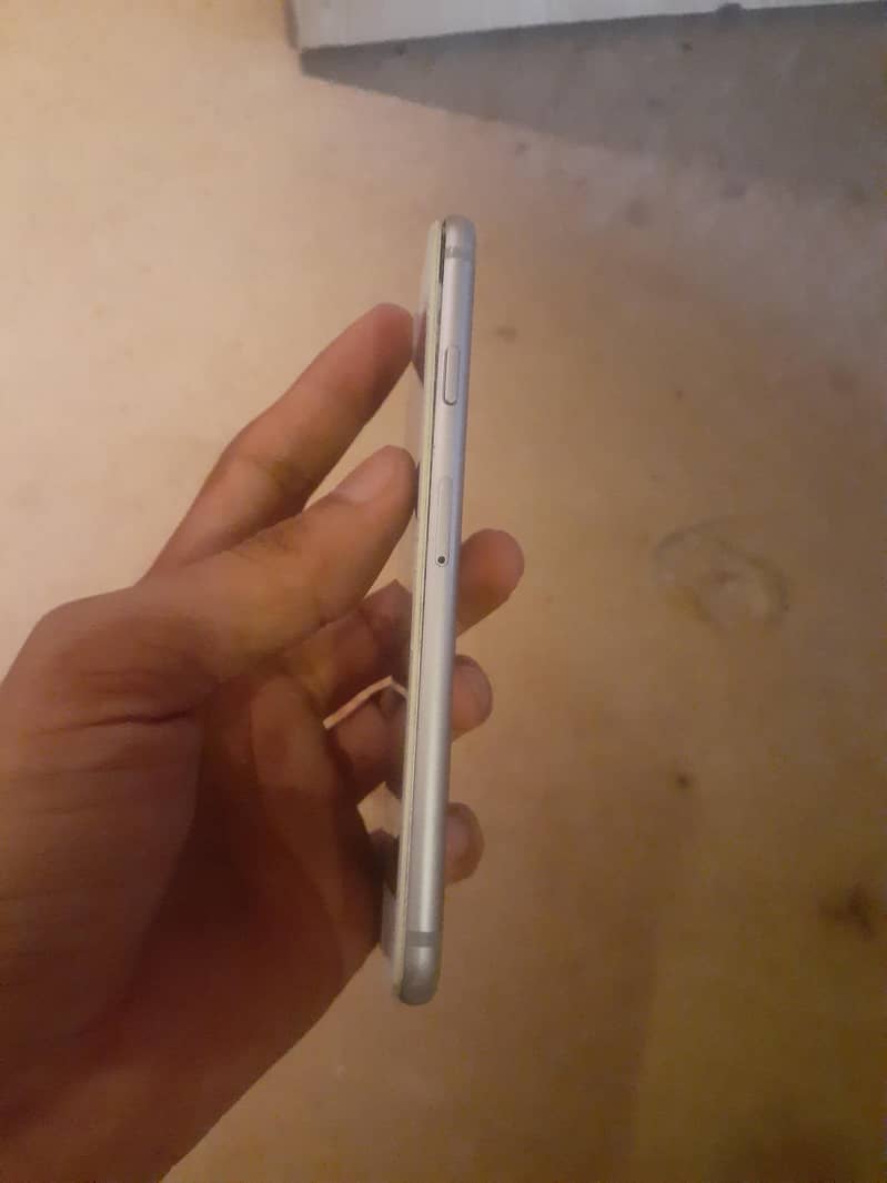 Apple iPhone 6 1