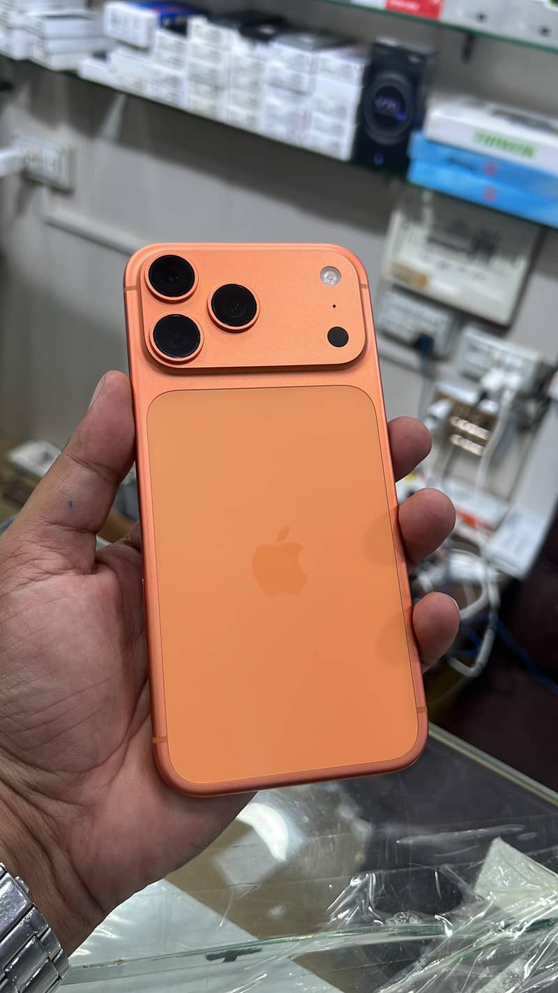 Apple iPhone 17 Pro Max 0