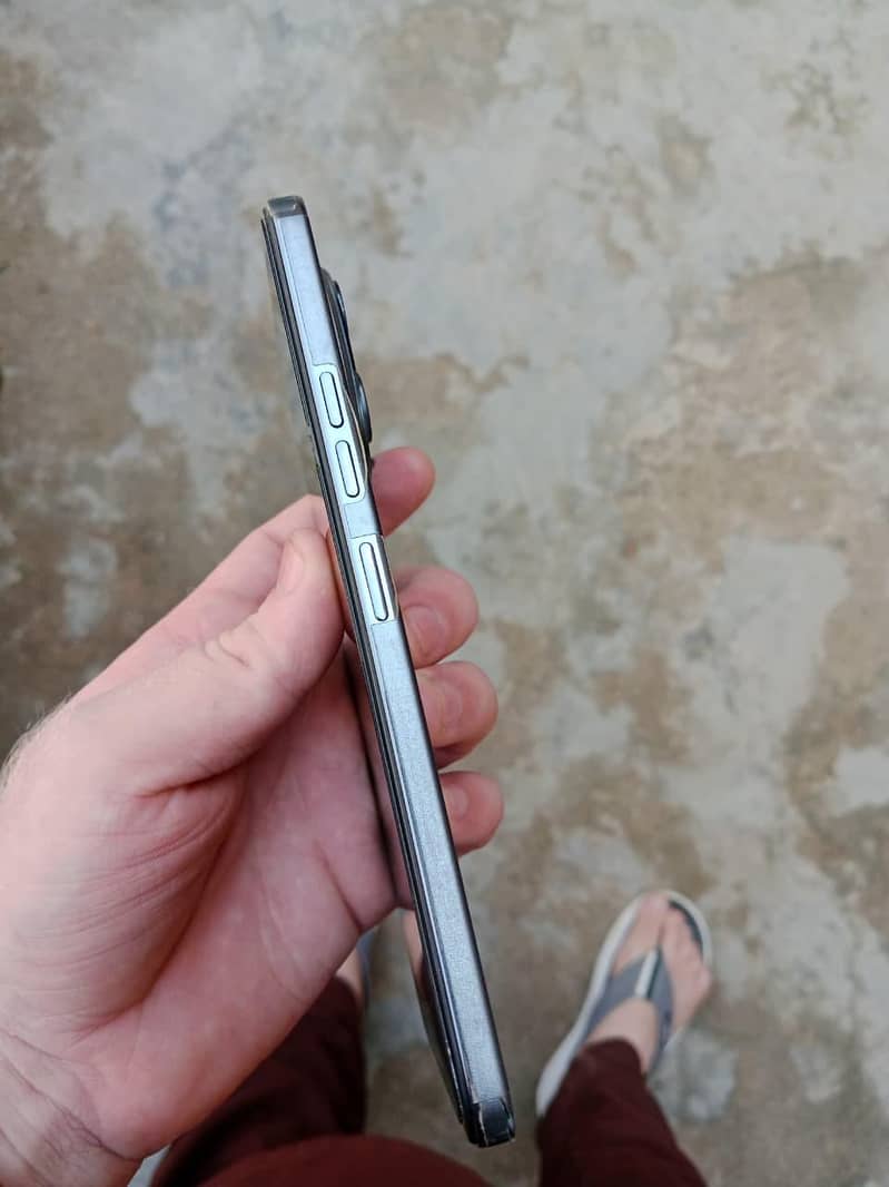 Tecno SPARK 30 Pro 6