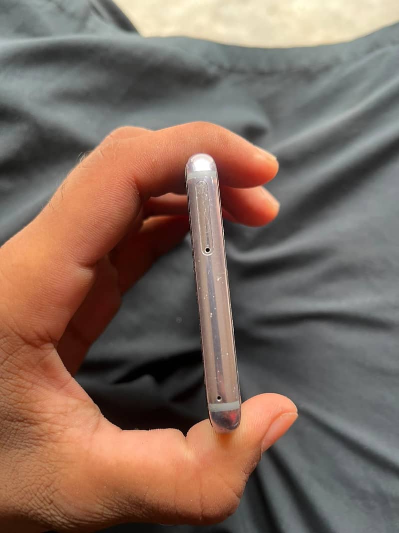 Samsung Mobile S8 Plus 5