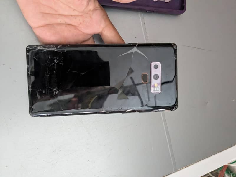Samsung Mobile Note 9 1