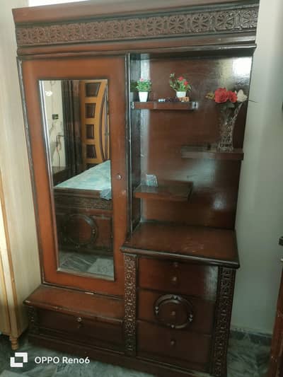 Dressing table