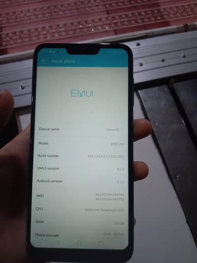 Honor 8C