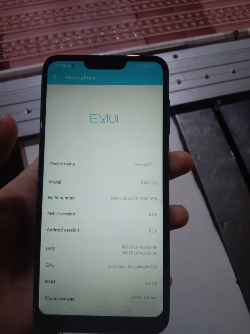 Honor 8C 0
