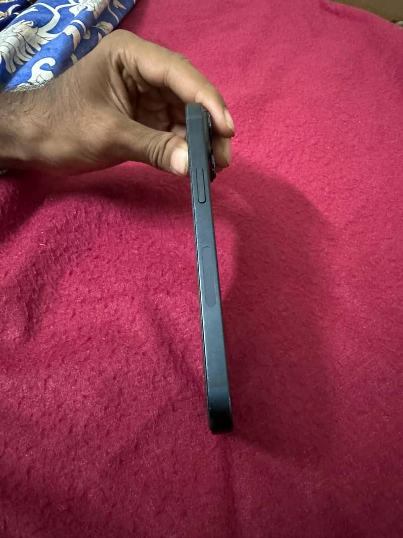 Apple iPhone 14 2