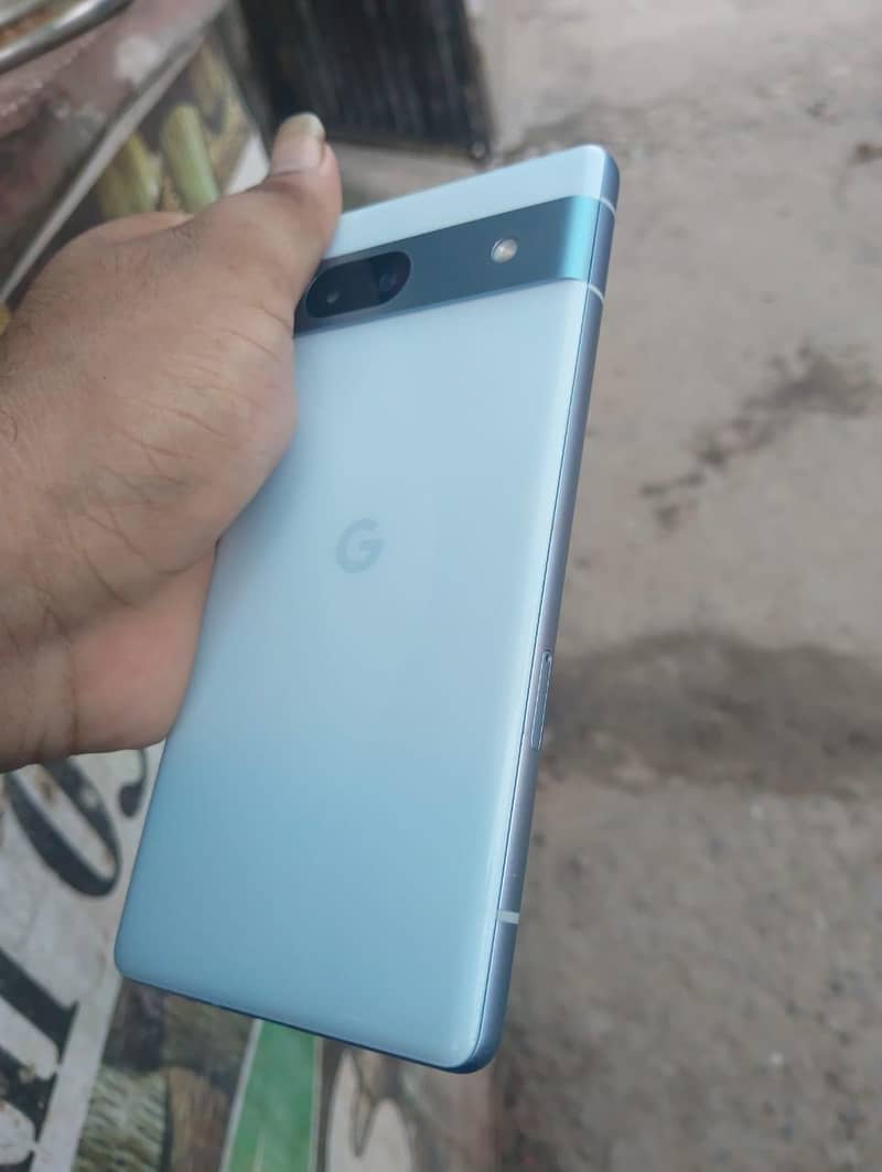 Google Pixel 7a 1