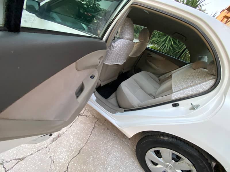 Toyota Axio X 13