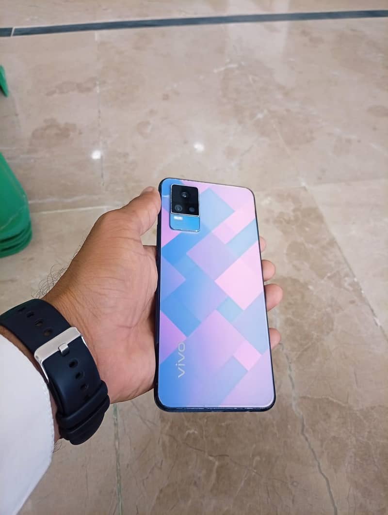 Vivo V21e 1