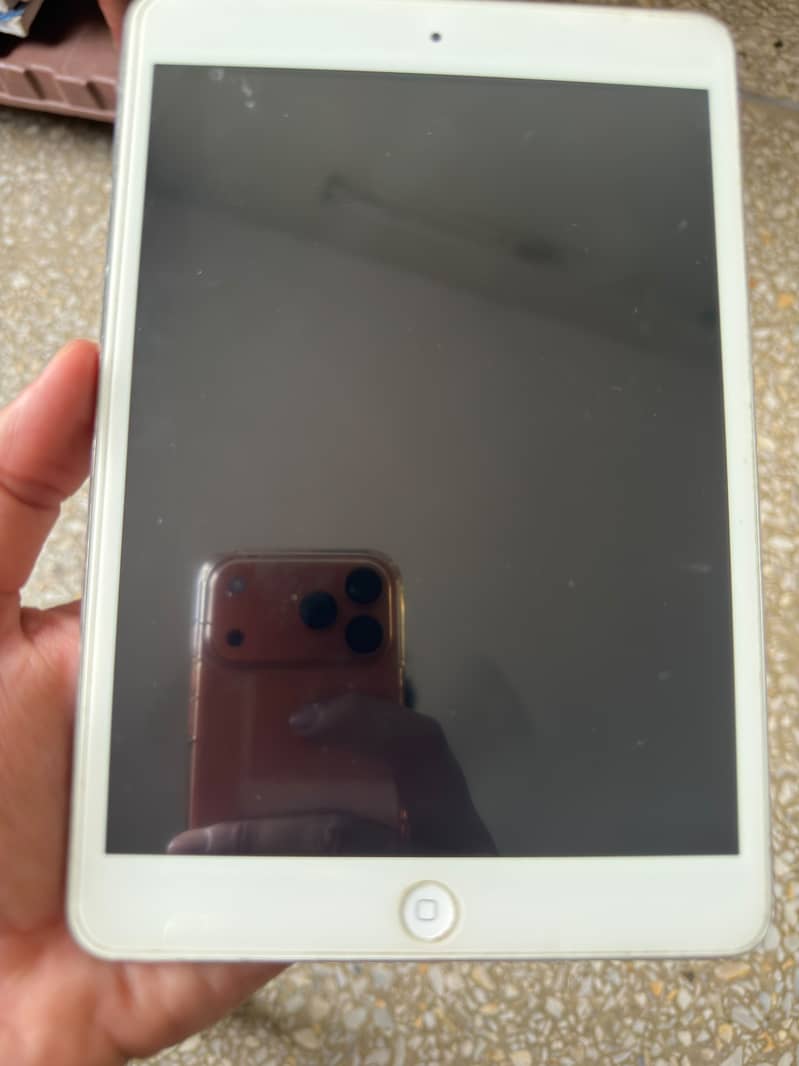 iPad mini first generation 4