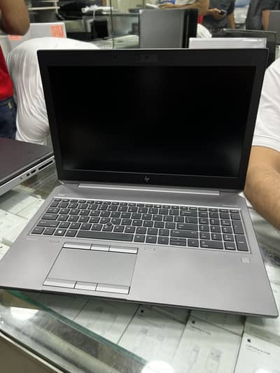 HP ZBook 15 G5 | 16GB RAM | 256GB SSD | Dual Graphics | Like New