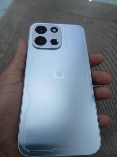 oneplus trbo 6 brand new 4 month sim time no use 9000 mah betrry