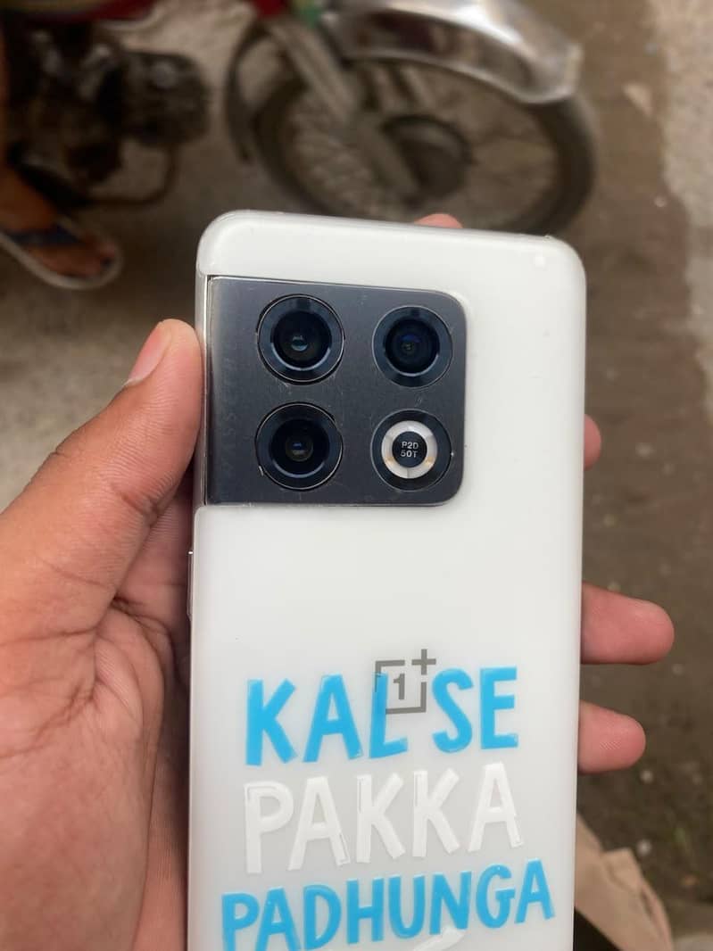 One Plus 10 Pro 3