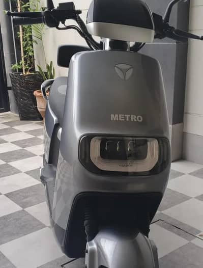 Metro E8S 2024 model